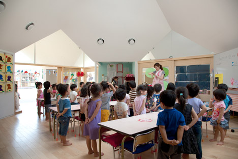 Nursery in Kashiwa City by Soichi Yamasaki