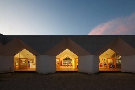Nursery in Kashiwa City by Soichi Yamasaki