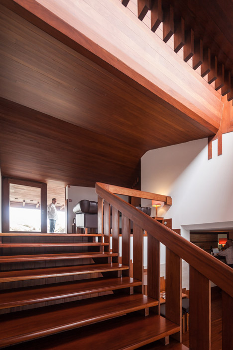Renovation of Boa Nova Tea House by ÁÁlvaro Siza