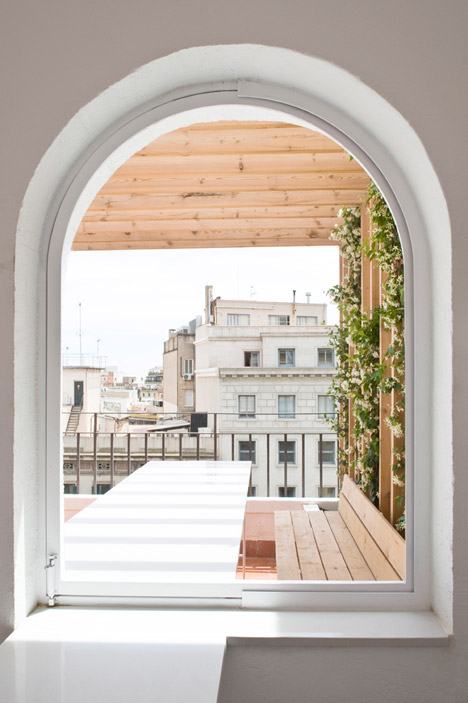 Rocha Apartment by Colombo and Serboli Architecture