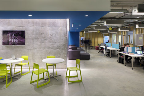 Funny Or Die Offices by Clive Wilkinson