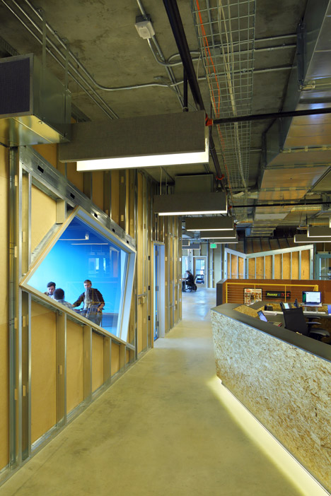 Funny Or Die Offices by Clive Wilkinson