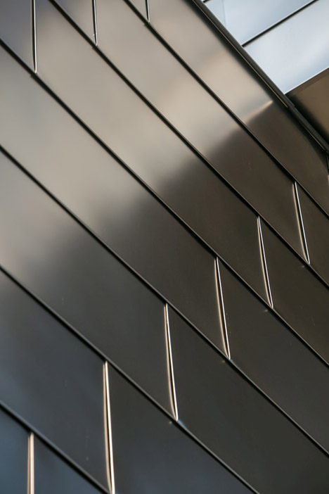Hectaar office in Roeselaar by CAAN Architecten