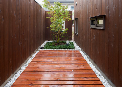 House in Komae by Architecture Cafe