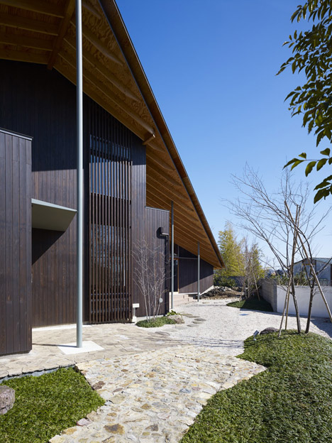 House in Chiba by Suppose Design Office