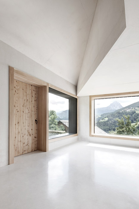 La Padevilla residences by Pedevilla Architects