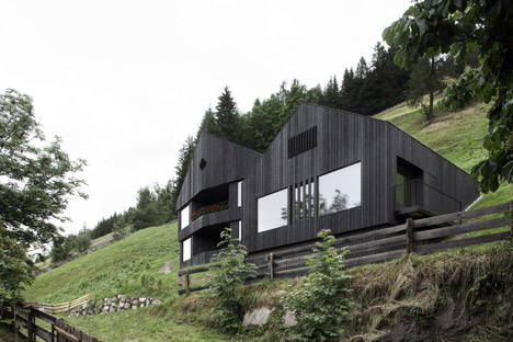 La Padevilla residences by Pedevilla Architects