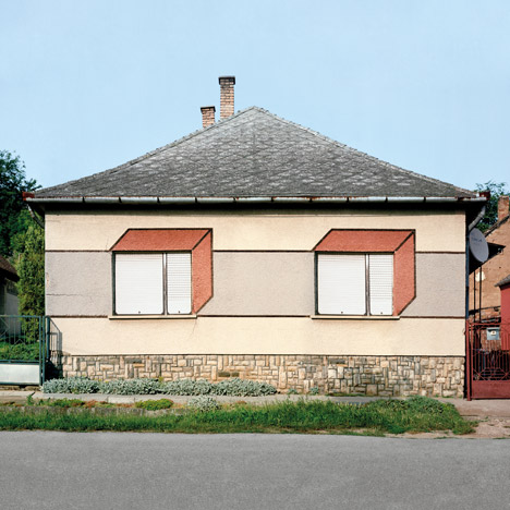 Hungarian Cubes – Invisible Houses by Katharina Roters