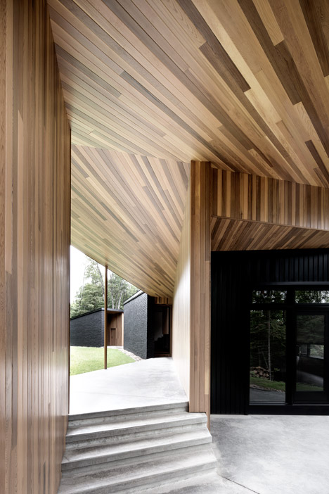 L'Écran House by Alain Carle Architecte