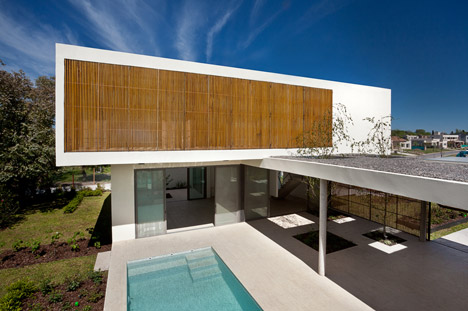 Pedro House by VDV ARQ