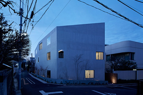 RC structured apartment building in Tokyo by Oggi