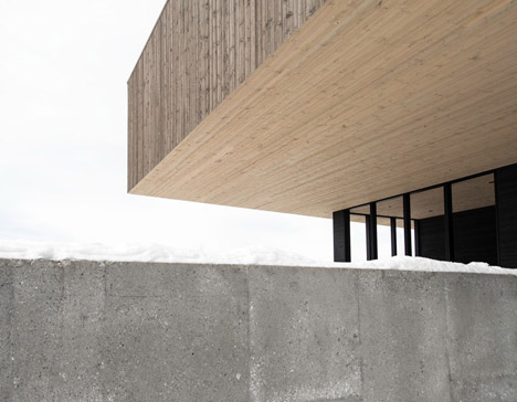 Residence Roy-Lawrence by Chevalier Morales Architectes
