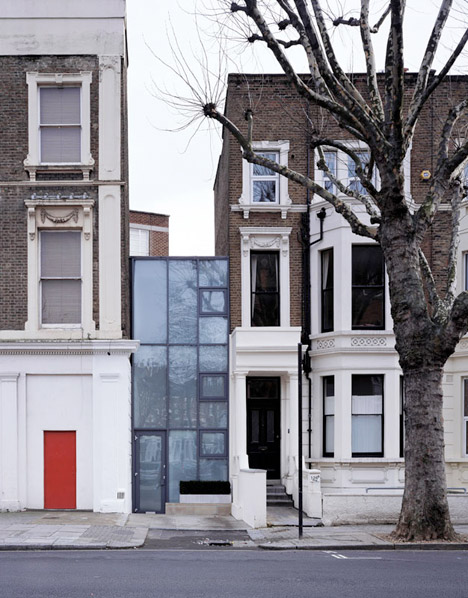 Sliver House by Boyarsky Murphy Architects slots into a three-metre-wide space