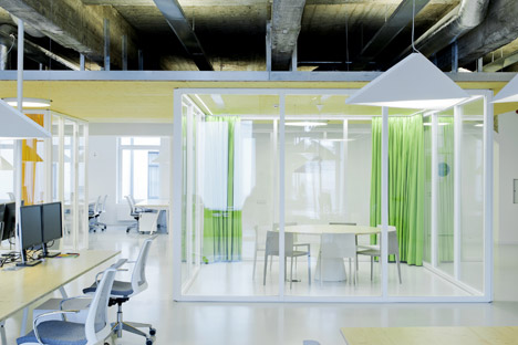 Wix offices by Inblum