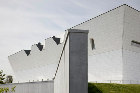 Aga Khan Museum by Fumihiko Maki