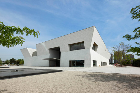Aga Khan Museum by Fumihiko Maki
