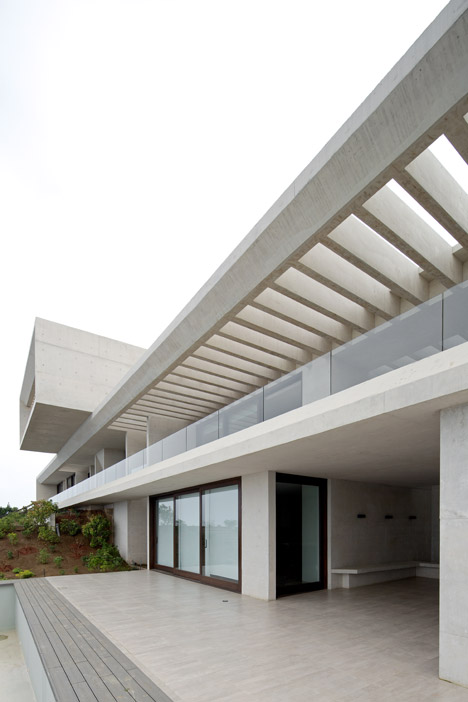 Casa MO by Gonzalo Mardones Viviani & Asociado