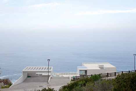 Casa MO by Gonzalo Mardones Viviani & Asociado