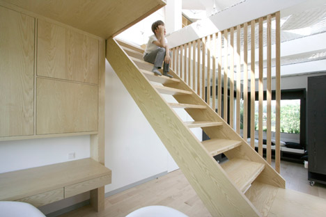 Interactive play and study space by Ruetemple