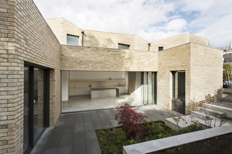 Luker House by Jamie Fobert Architects