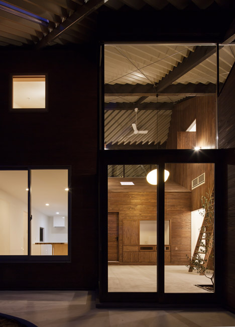 Rain Shelter House by Y+M Design