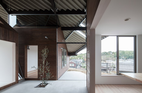 Rain Shelter House by Y+M Design