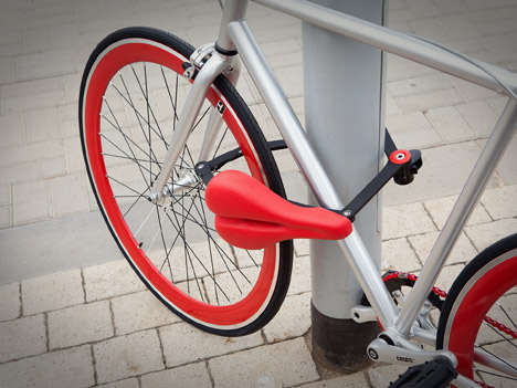 Seatylock saddle and lock