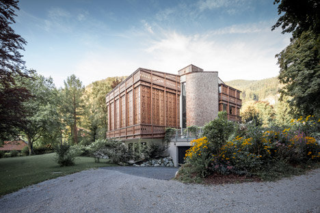 Villa by the Lake by Alexander Diem