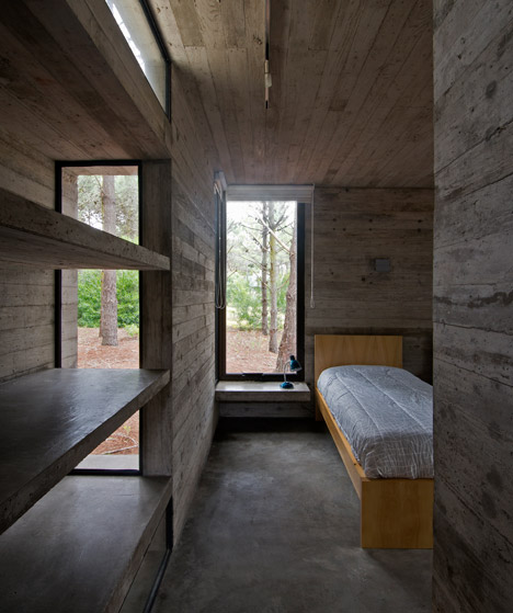 Casa SV by Luciano Kruk Arquitectos