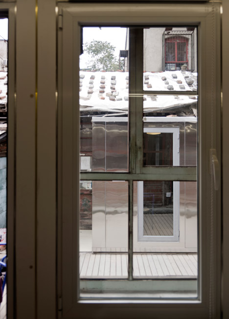 Courtyard by Peoples Architecture