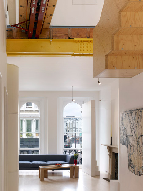 Elgin Crescent apartment by Andrew Pilkington