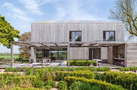 House in Oxfordshire by Peter Feeny Architects