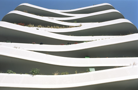 Housing by ECDM Architectes