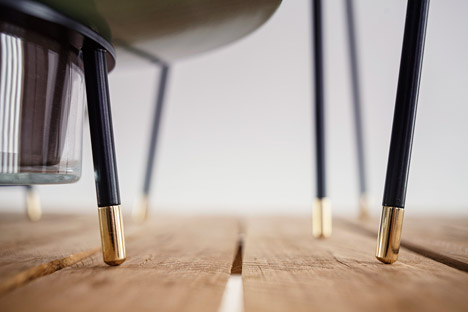 Narcissus vases by new craft