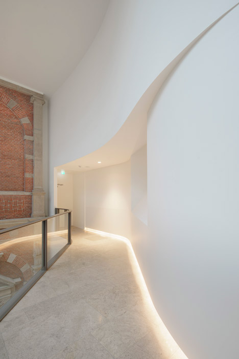 Philips Wing at the Rijksmuseum by Cruz y Ortiz