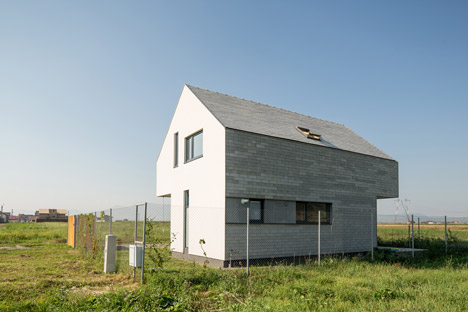omHOUSE by insert studio