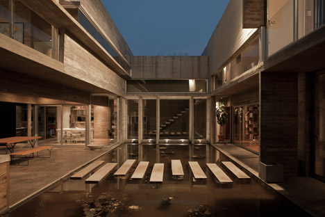 Casa Torcuato by Estudio Besonias Almeida