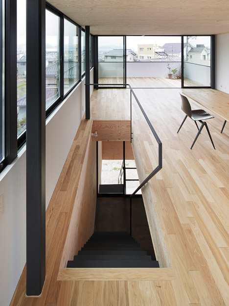 House in Miyake by Yoshio Ohno Architects