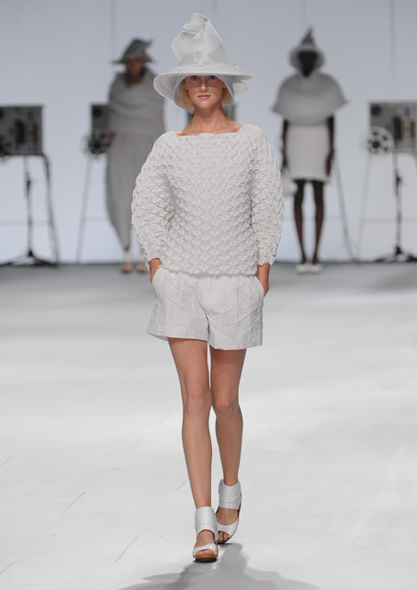 Issey Miyake SS15