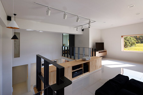 Unforgettable House in Pohand by Studio Gaon