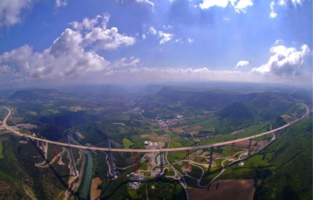 Millau Viaduct by Foster & Partners