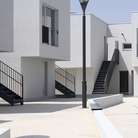 40 Viviendas Para Jóvenes by Bipolaire Arquitectos