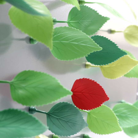 Leave magnets by Richard Hutten