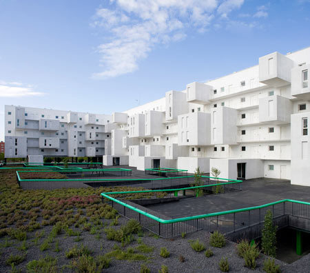 102 Dwellings by Dosmasuno Arquitectos