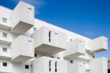 102 Dwellings by Dosmasuno Arquitectos
