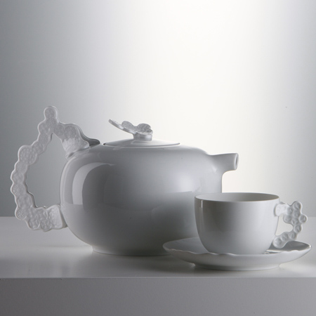 Partrica Urquiola – Purely Porcelain at the Design Museum