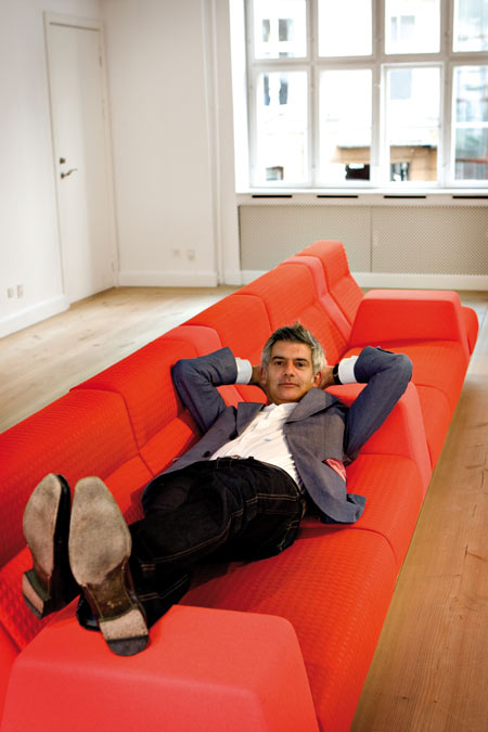 Seracs sofa by Alfredo Häberli