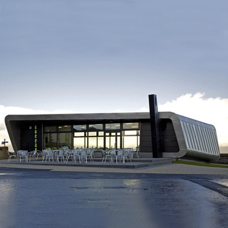 Silver Promenade café by Arca