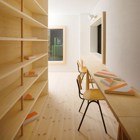 House in Hiyoshi by Hiroyuki Tanaka Architects