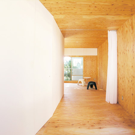 Corner house by Masahiro Kinoshita